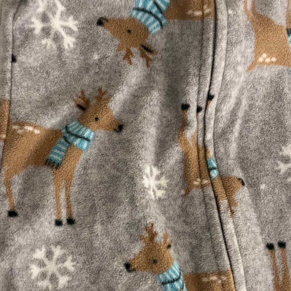 EUC. Simple Joys by Carter’s brand flannel feet pajamas.